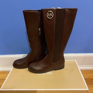 Michael Kors big girls rider boots size 3. Brown color new never worn
